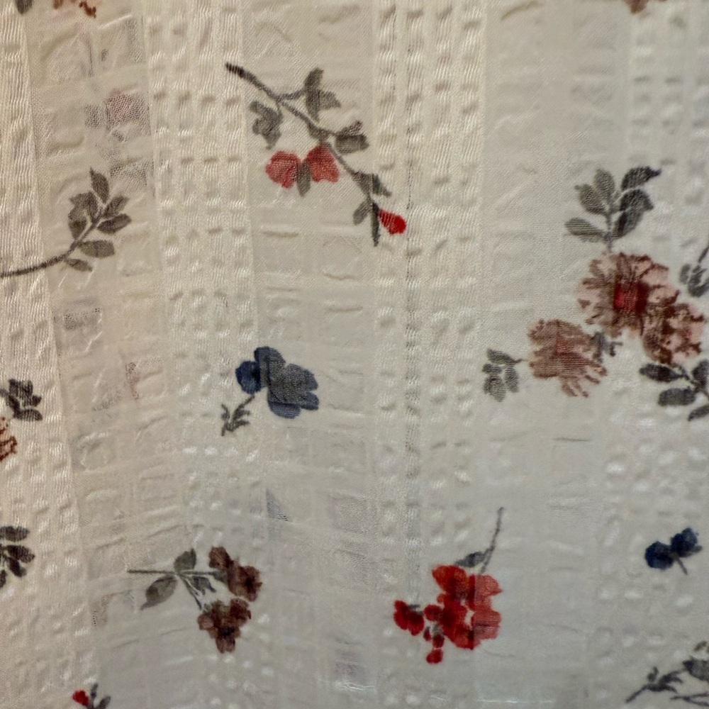 Pale Sky Floral Women's Top Size Large - Picture 6 of 6